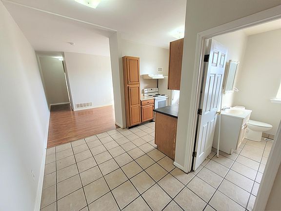 4th image of 4316 McRee Ave #2E