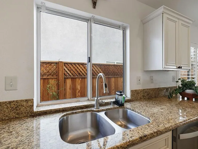 49132 Violet St — Photo 15