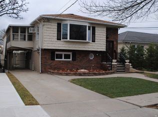 96 Holcomb Ave, Staten Island, NY 10312