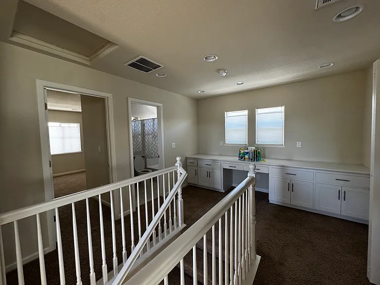1114 Drake Way — Photo 15