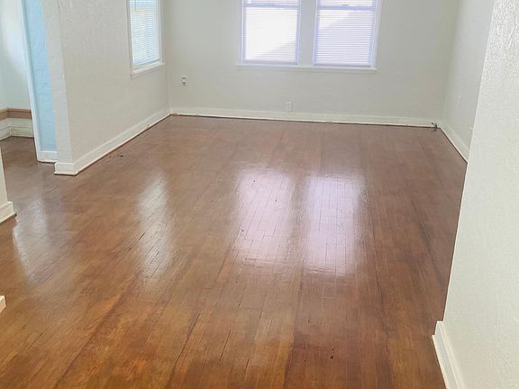 4th image of 3835 Burlington Ave N