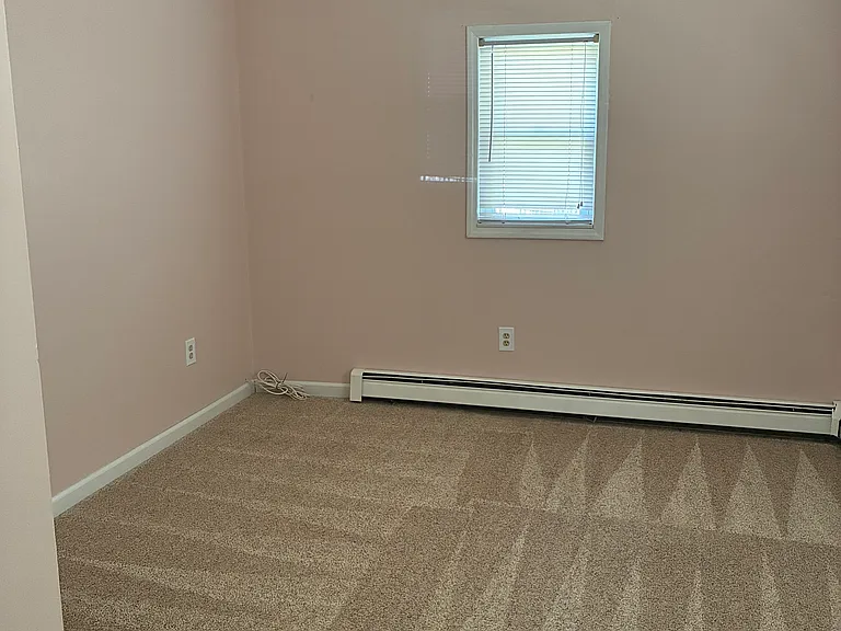 276 Summit Ave — Photo 22