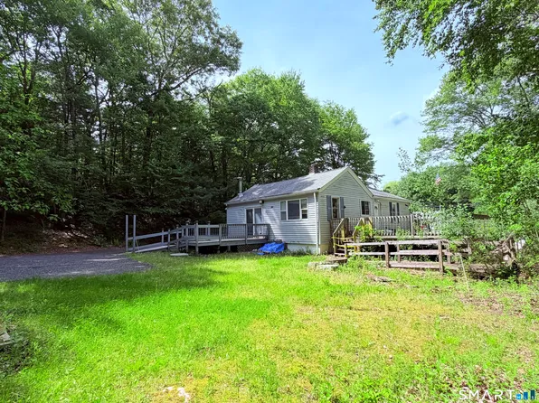 606 Route 163, Montville, CT 06370