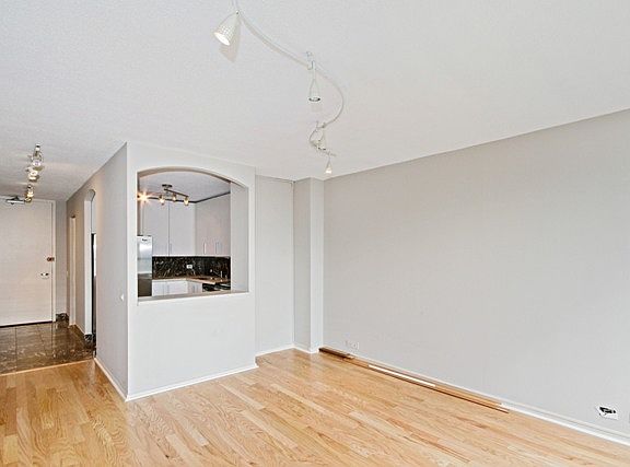 3rd image of 405 N Wabash Ave Unit 2309