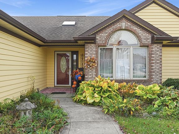 5th image of 8401 Pember Brook Dr