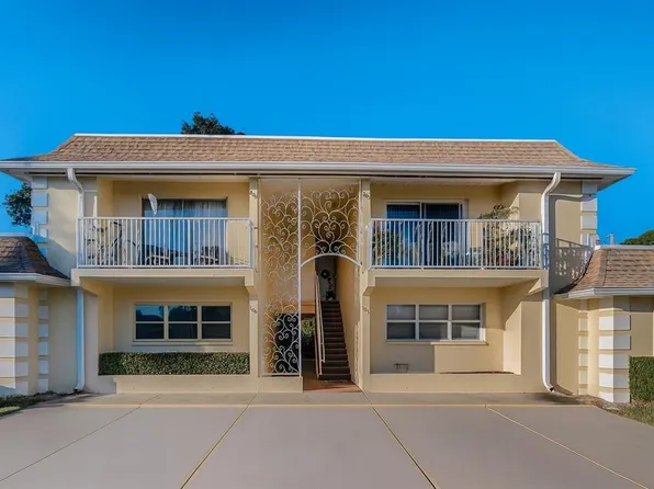 610 Indian Rocks Rd N APT 106, Belleair Bluffs, FL 33770