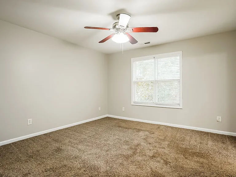 146 Willowbrook Cir — Photo 12