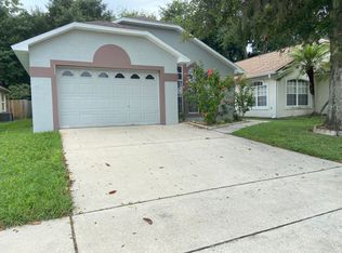 111 Holloway Ct, Sanford, FL 32771