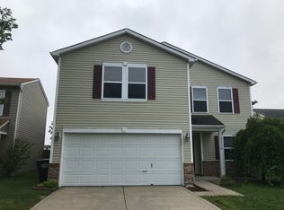 2206 Summer Breeze Way, Greenwood, IN 46143