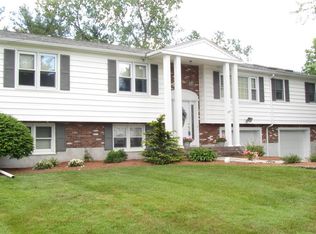 21 Lexington Dr, West Boylston, MA 01583