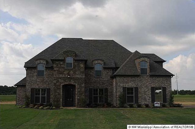 1st image of 60 Millers Farm Dr
