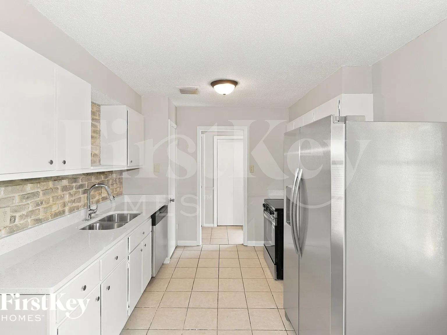 3 bed, 2.0 bath, 1335 sqft, $1,375 — Photo 4