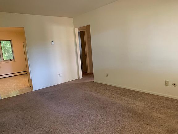 4th image of 615 Douglas Ave #E13
