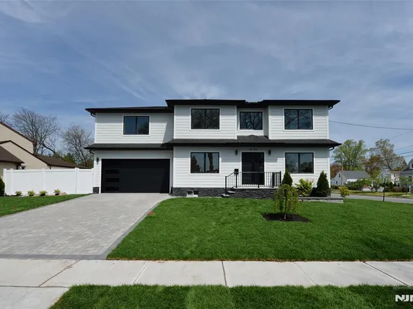 20-04 Hillery St, Fair Lawn, NJ 07410