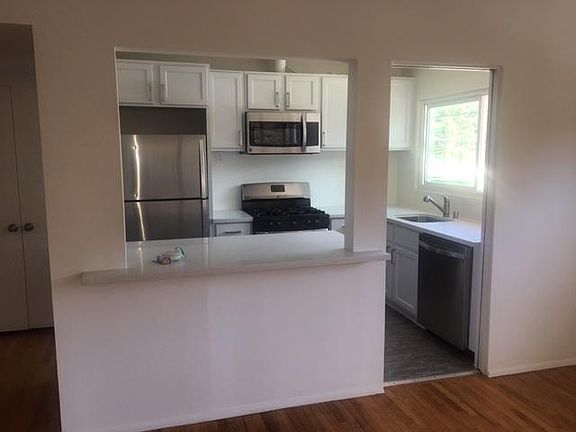 4th image of 691 N Las Casas Ave APT 1
