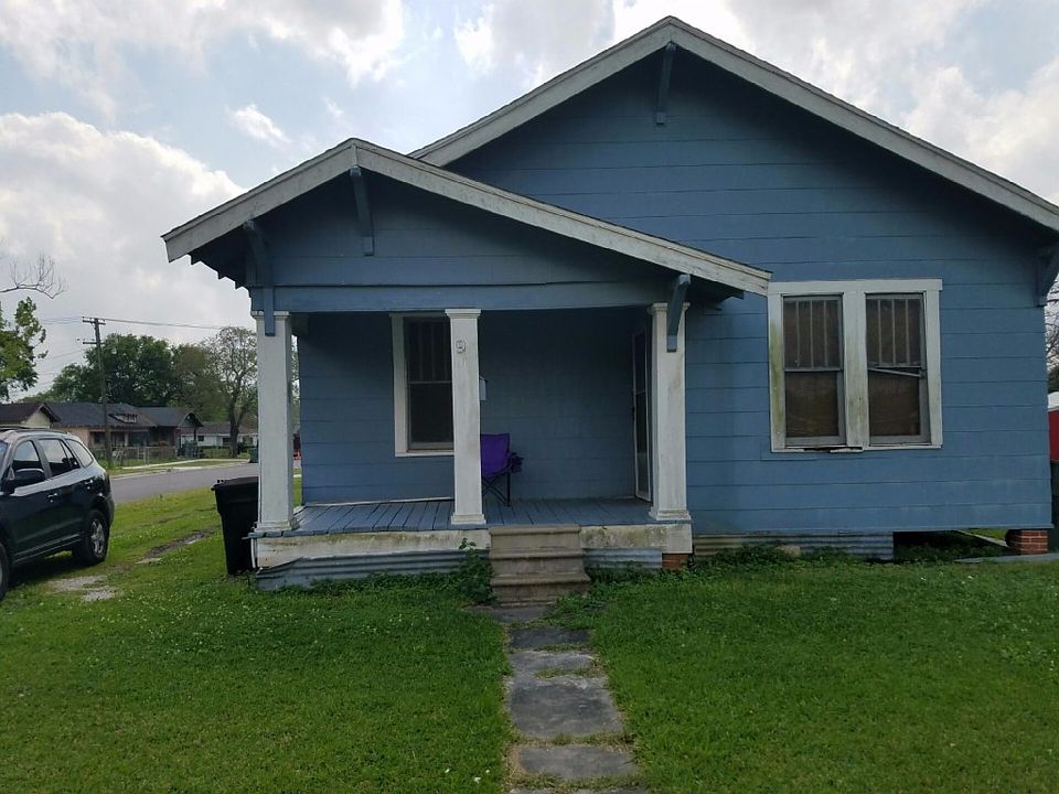 1st image of 1901 Stilwell Blvd