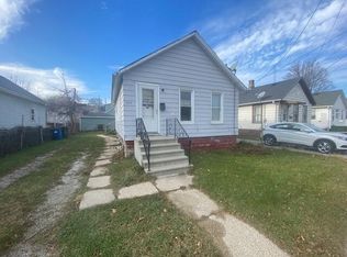 1124 Lockwood Ave, Racine, WI 53403