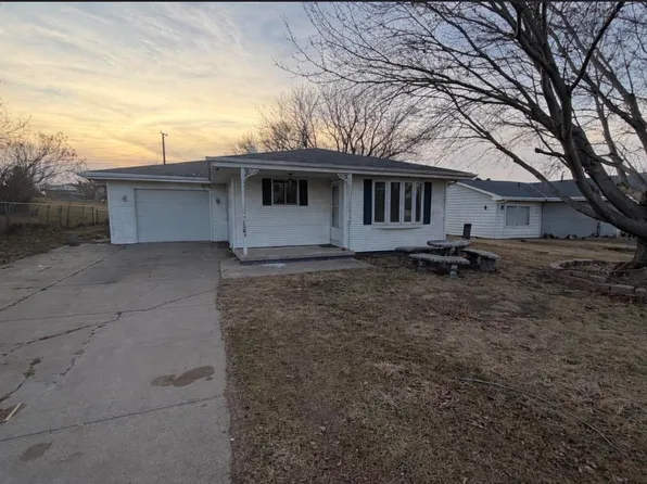 1009 S Lincoln St, Madison, NE 68748