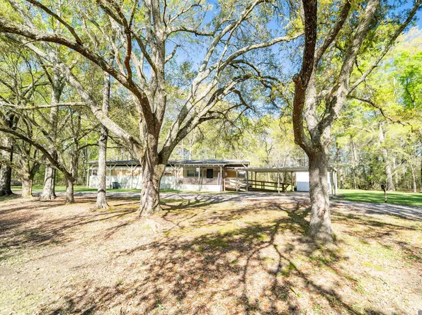 10657 Peairs Rd, Zachary, LA 70791