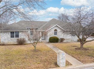 839 Cherry Hills Ln, Lebanon, MO 65536