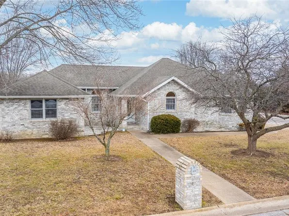 839 Cherry Hills Ln, Lebanon, MO 65536