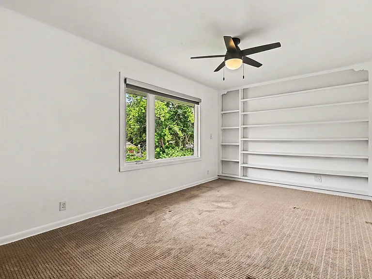 645 Beverly Dr — Photo 9