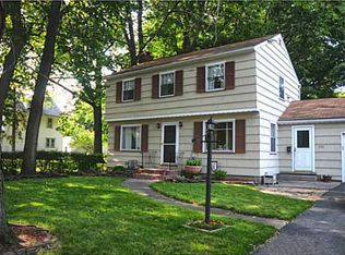 352 Long Acre Rd, Rochester, NY 14621