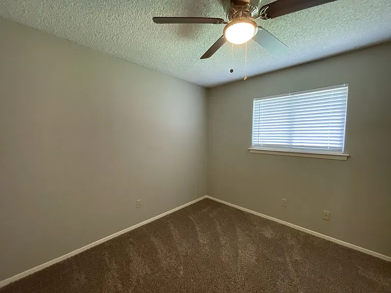 4607 Andalusia Trl — Photo 9