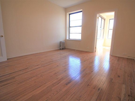 4th image of 24-15 28th St #4A