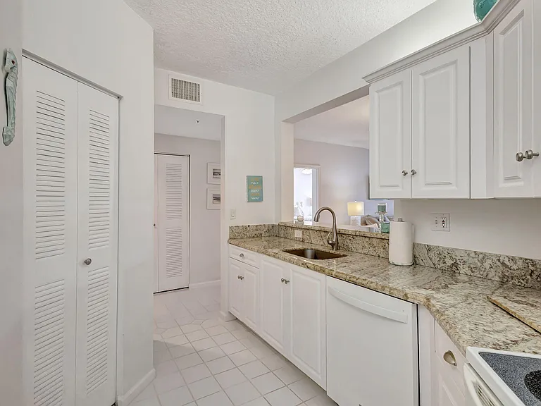 800 Uno Lago Dr #302 — Photo 11