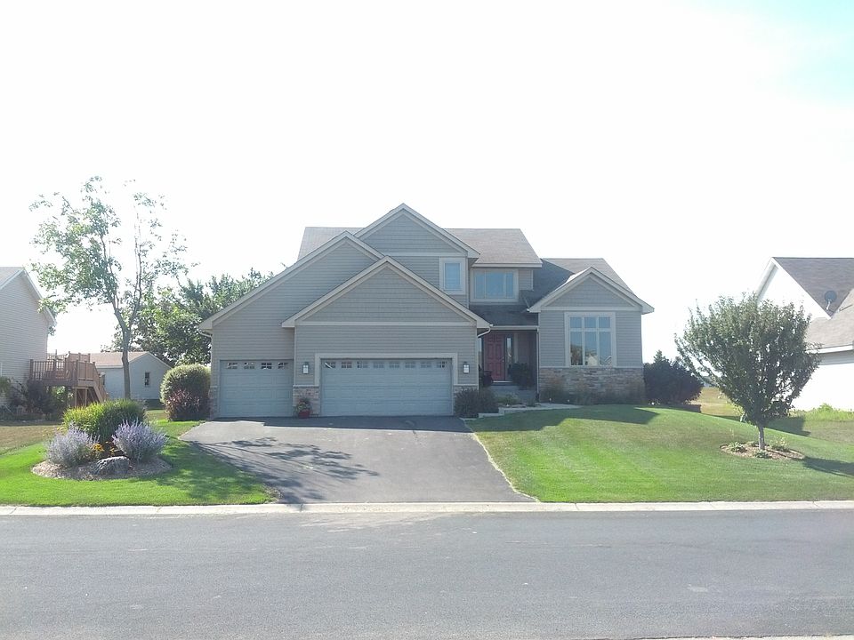 376 Garden Dr