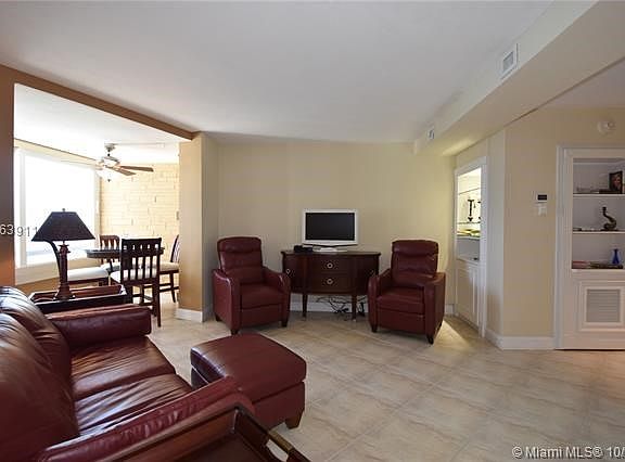 5th image of 3600 Galt Ocean Dr APT 12E