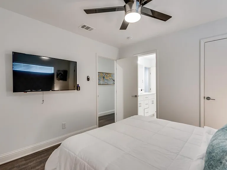 6922 La Manga Dr — Photo 8