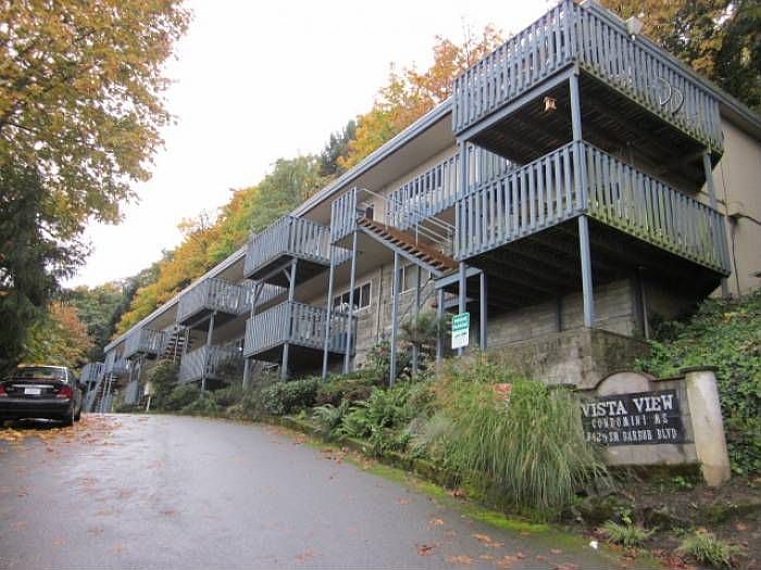 Vista View Condominiums