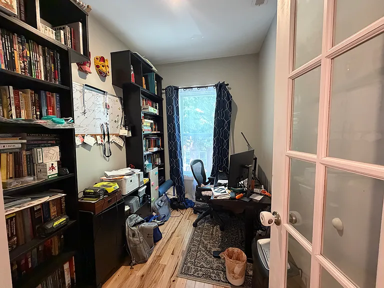 12 Perry St #3 — Photo 7