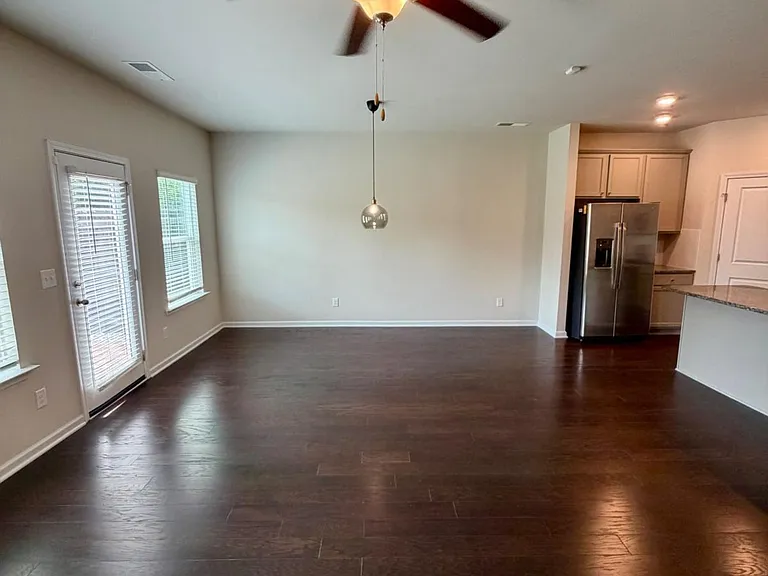7091 Gladstone Cir — Photo 8