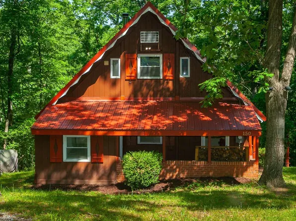 150 White Dogwood Pl, Harpers Ferry, WV 25425