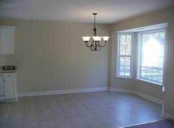 4th image of 4586 Squirrel Ave