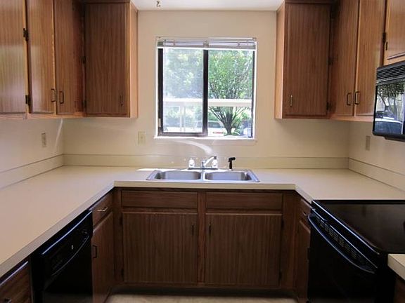 Spacious Kitchen