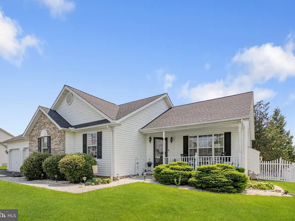 115 S Allwood Dr, Hanover, PA 17331
