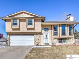 12706 Laurel Ave, Omaha, NE 68164