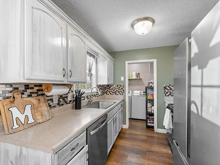 1700 Cedar Springs Cir — Photo 10