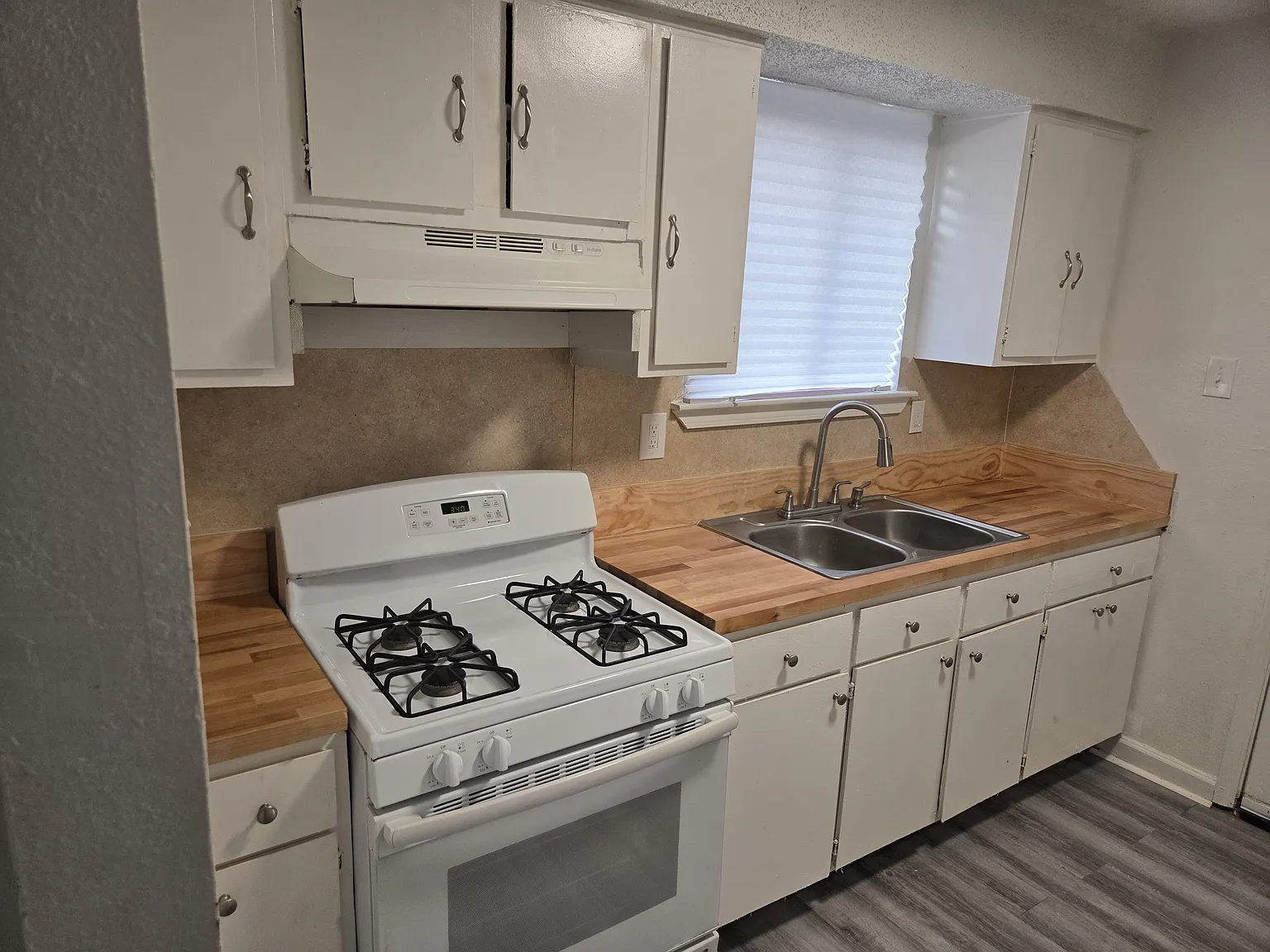 3 bed, 1100 sqft, $1,495 — Photo 4