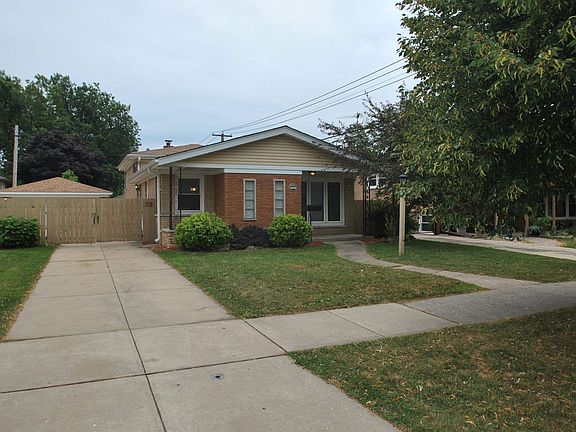2nd image of 5005 W 105th St