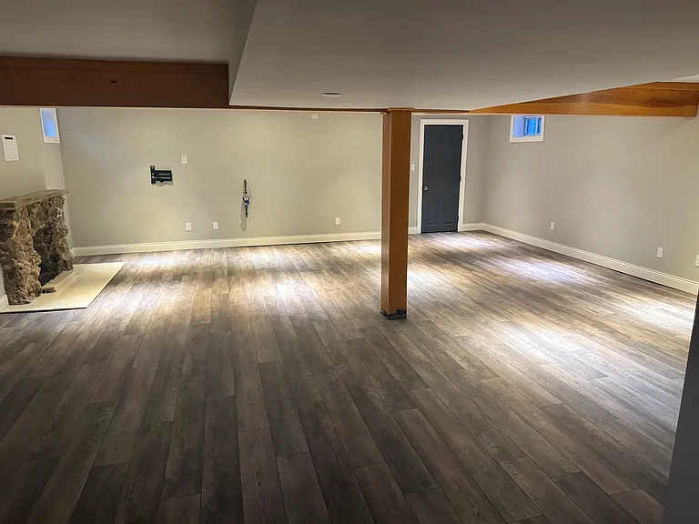 1137 Gilbert Ave — Photo 20
