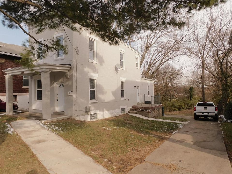 1st image of 838 Rosemont Ave