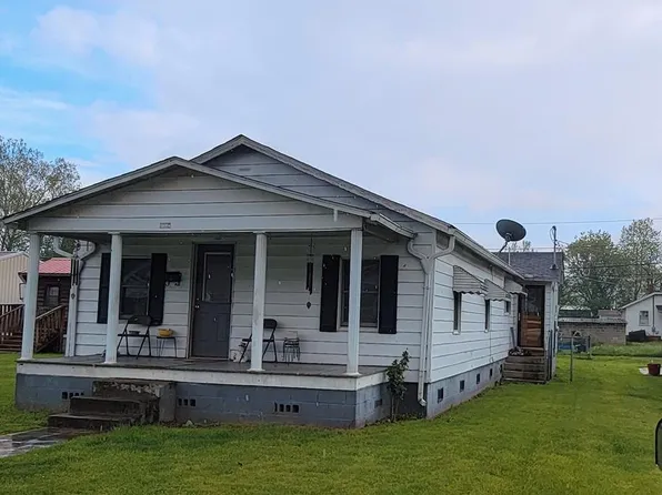 1818 5th St, Richlands, VA 24641