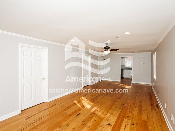 1621869_004_wm_-_living_room_13207865.jpg