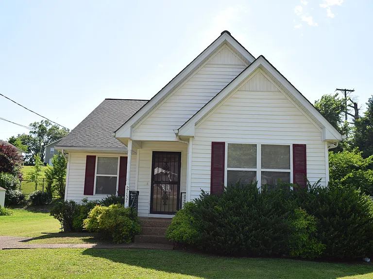2157 Bransford Ave — Photo 3