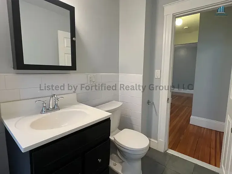 142 Washington St #1 — Photo 14